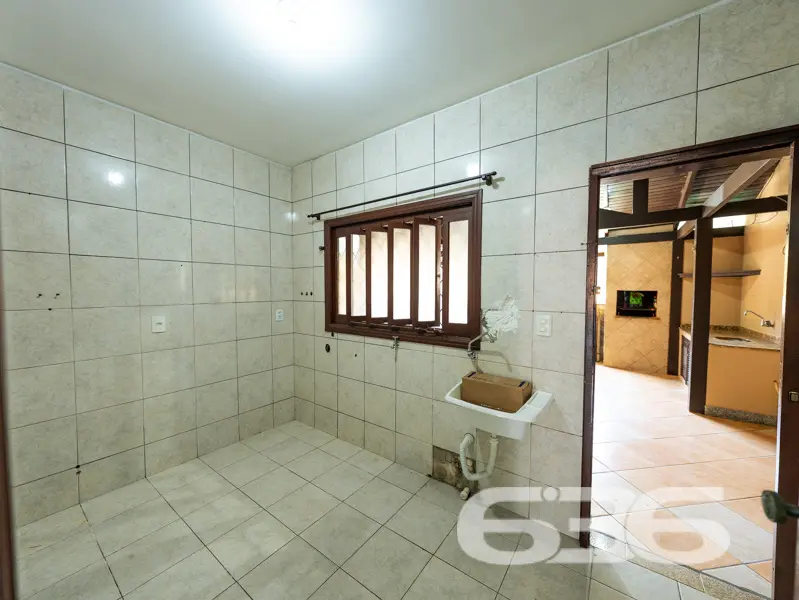 CASA GRANDE COM TERRENO  502m² COM 4 QUARTOS SENDO