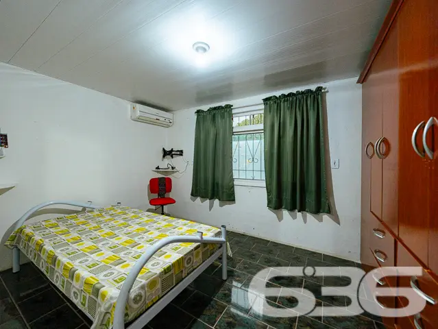 EXCELENTE CASA COM 2 QUARTOS NO BAIRRO GUANABARA -