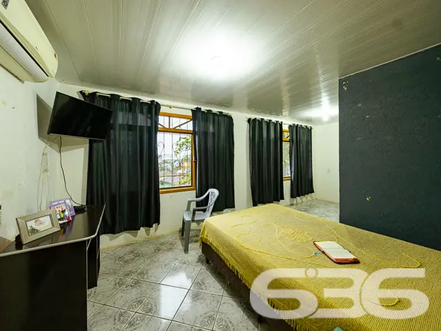 EXCELENTE CASA COM 2 QUARTOS NO BAIRRO GUANABARA -