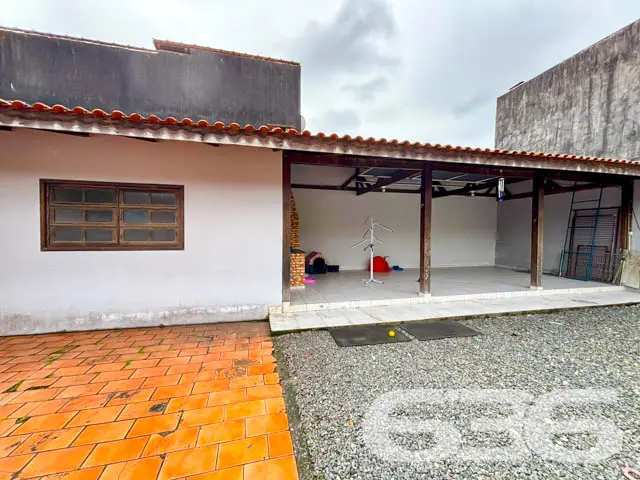 Excelente Casa Térrea no Bairro Iririú – Joinville