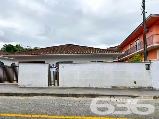 Excelente Casa Térrea no Bairro Iririú – Joinville