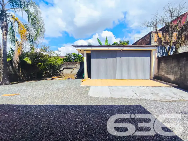 Apresentamos com exclusividade este elegante imóve