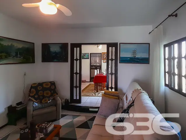 RESIDÊNCIA A VENDA DE 3 QUARTOS, SENDO 1 SUÍTE, N