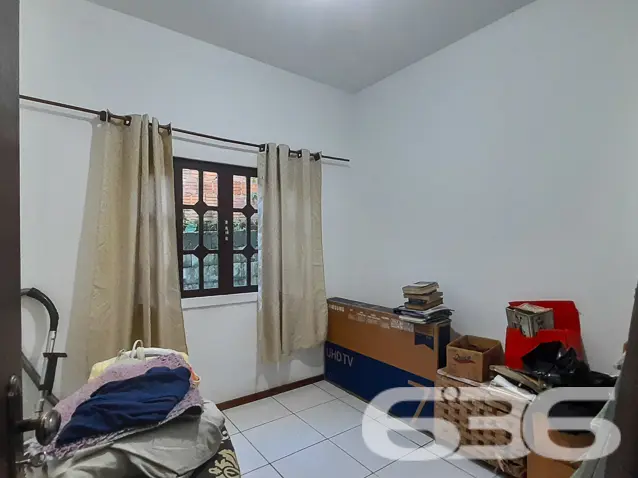 RESIDÊNCIA A VENDA DE 3 QUARTOS, SENDO 1 SUÍTE, N