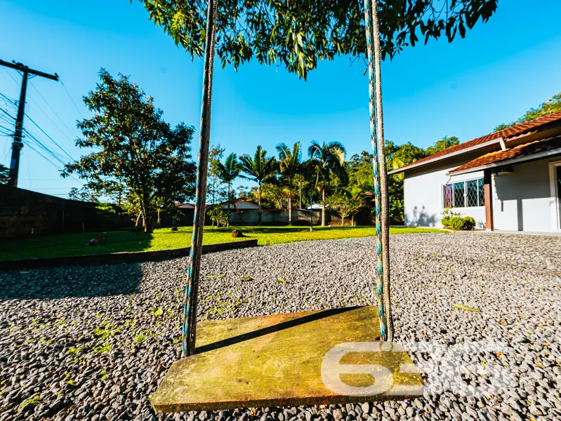 Oportunidade no Bairro Itaum: residência térrea em
