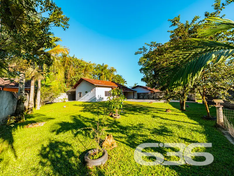 Oportunidade no Bairro Itaum: residência térrea em