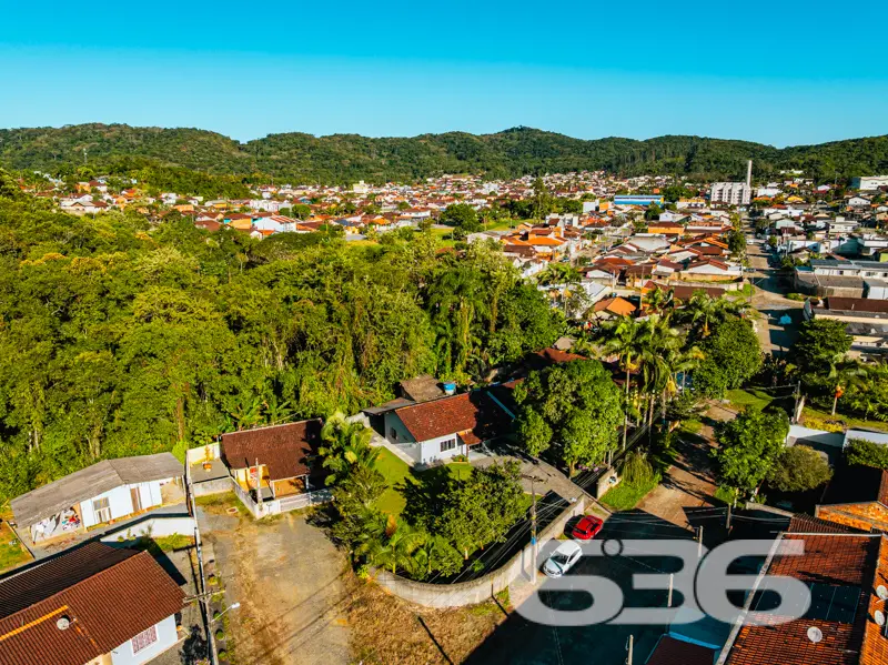 Oportunidade no Bairro Itaum: residência térrea em