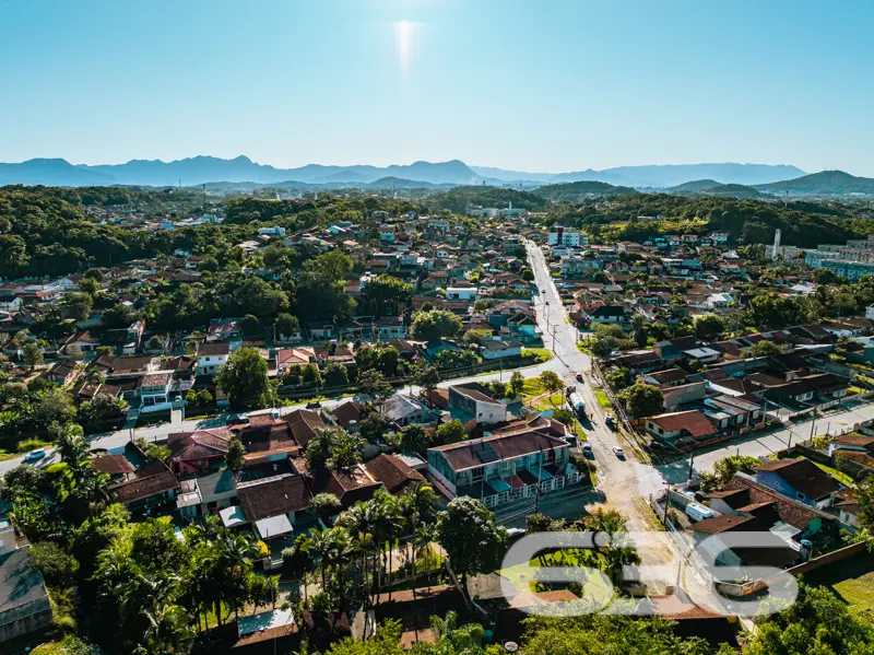 Oportunidade no Bairro Itaum: residência térrea em