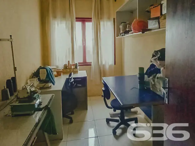 IMĂVEL COM SUĂTE + 2 QUARTOS NO BAIRRO ITAUM - ES