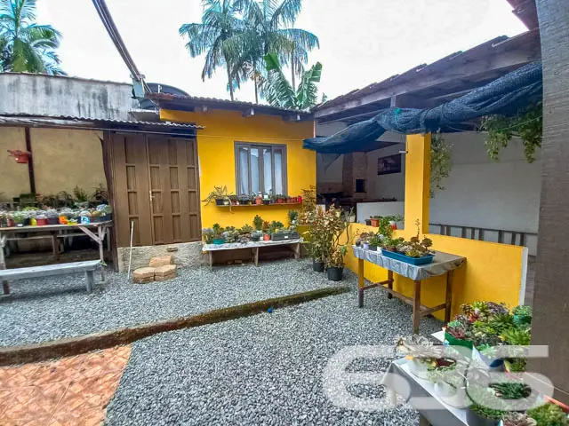 Imóvel à venda - Residência térrea no bairro Boehm
