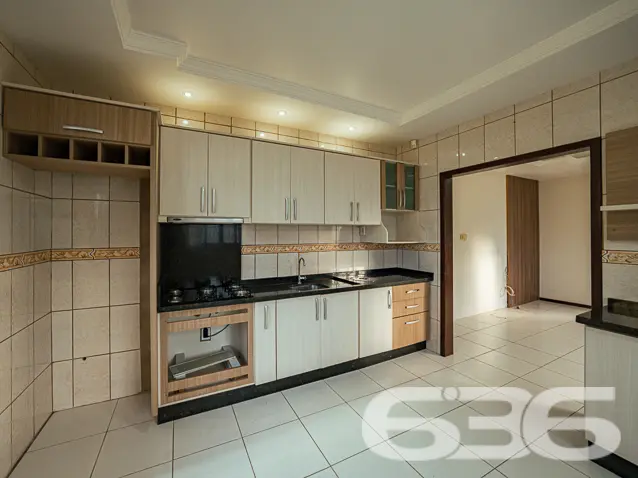 Encantadora Residência Térrea de 3 Quartos no Bair