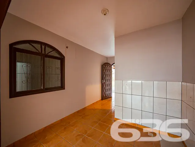 Encantadora Residência Térrea de 3 Quartos no Bair