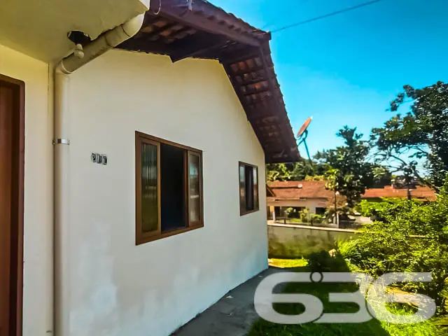 CASA COM 4 DORMITÓRIOS NO BAIRRO JARIVATUBA
Descu