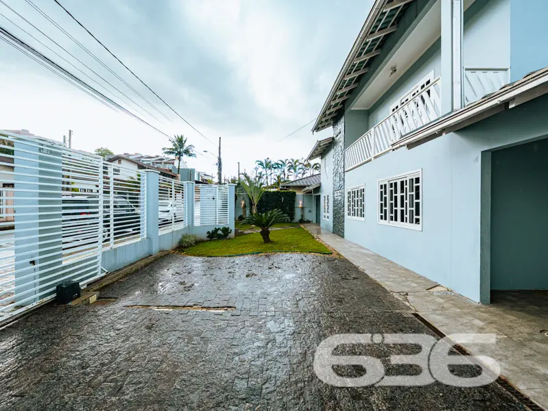 Residência à venda no bairro Nova Brasília – Joinv
