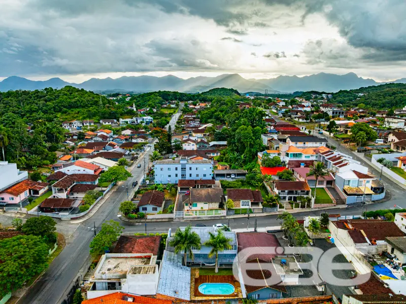 Residência à venda no bairro Nova Brasília – Joinv