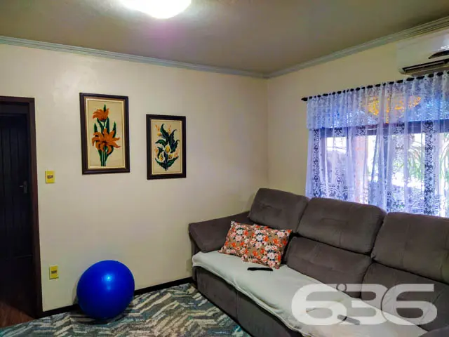 RESIDÊNCIA COM 4 QUARTOS NO BAIRRO NOVA BRASÍLIA,