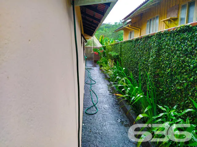 RESIDÊNCIA COM 4 QUARTOS NO BAIRRO NOVA BRASÍLIA,