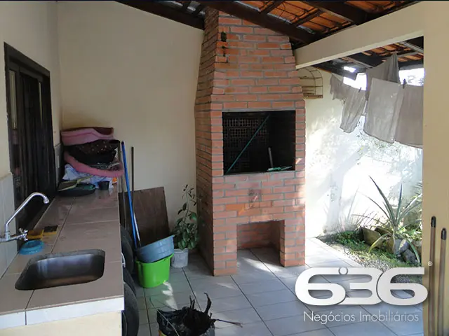 CASA AMPLA COM SUÍTE + 3 DORMITÓRIOS NO BAIRRO FLO
