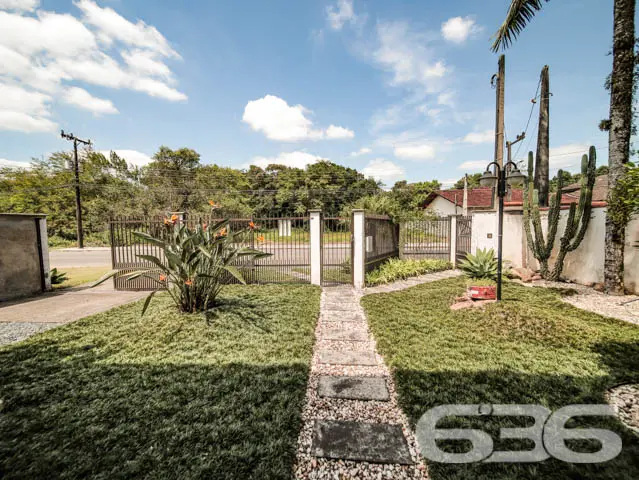 RESIDÊNCIA DE ALTO PADRÃO COM 2 SUÍTES + 2 QUARTOS