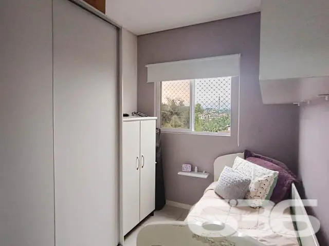 Apartamento localizado em Vila Nova, Joinville, um