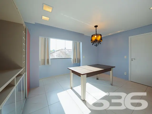 Apresentamos um exclusivo apartamento localizado n