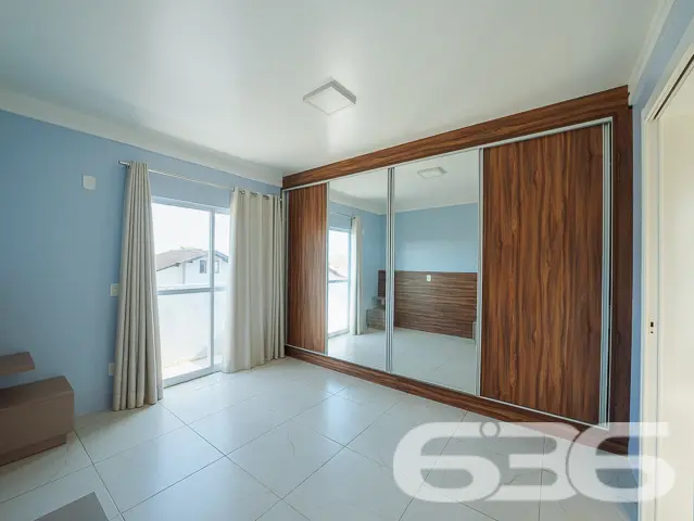 Apresentamos um exclusivo apartamento localizado n