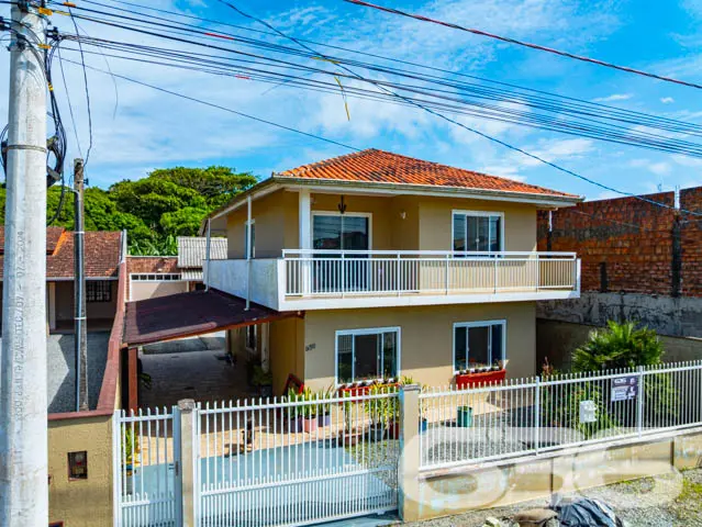 Residência - Salinas - Balneário Barra do Sul