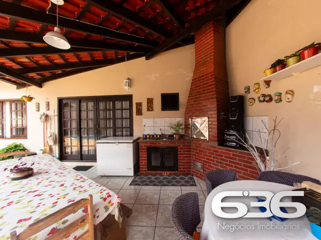ESPETACULAR SOBRADO COM 4 QUARTOS À VENDA NO BAIRR