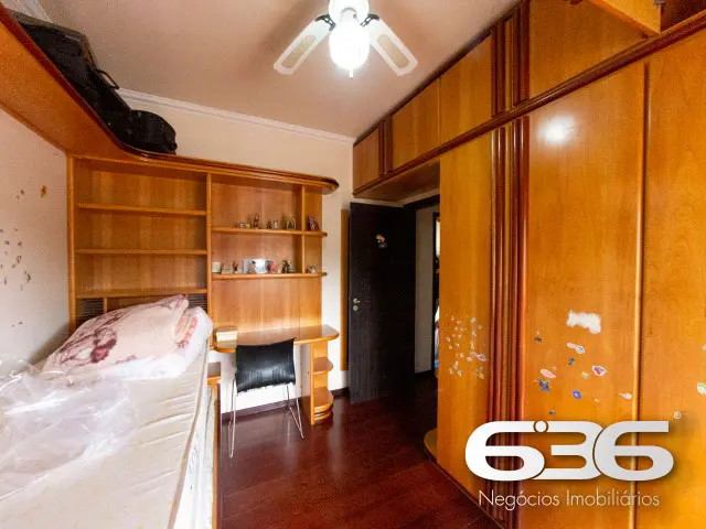 ESPETACULAR SOBRADO COM 4 QUARTOS À VENDA NO BAIRR