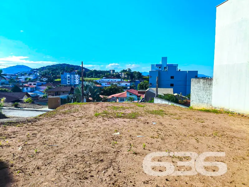 Descubra o potencial deste incrível terreno dispon