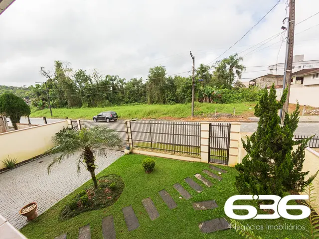 ESPLENDIDA RESIDÊNCIA À VENDA NO BAIRRO VILA NOVA,