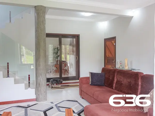 ESPLENDIDA RESIDÊNCIA À VENDA NO BAIRRO VILA NOVA,