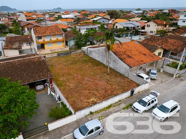 TERRENO NO CENTRO DE BALNEÁRIO BARRA DO SUL: OPORT