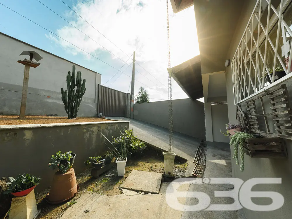 Sobrado à Venda em Joinville, SC – Bairro Santa Ca