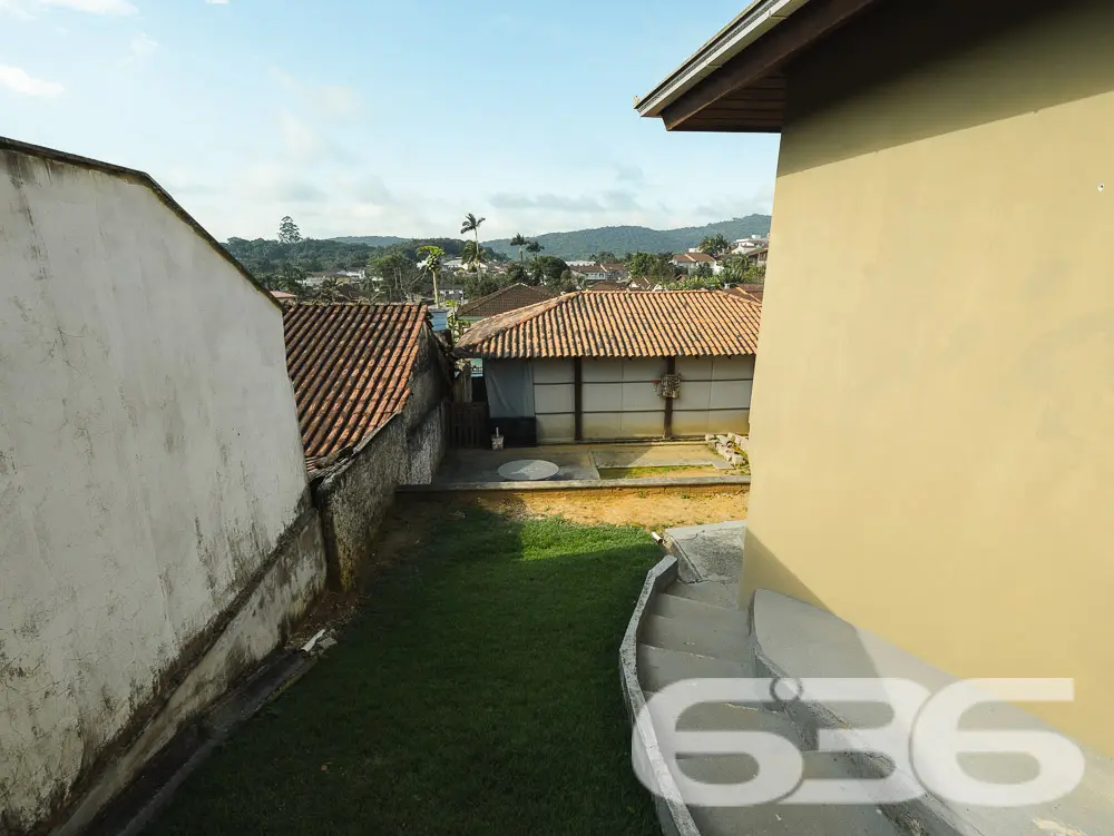 Sobrado à Venda em Joinville, SC – Bairro Santa Ca
