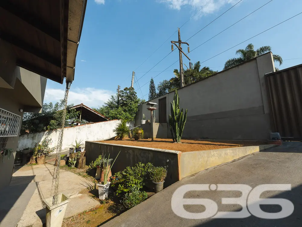 Sobrado à Venda em Joinville, SC – Bairro Santa Ca