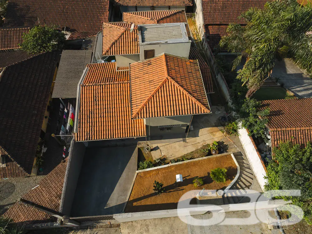 Sobrado à Venda em Joinville, SC – Bairro Santa Ca