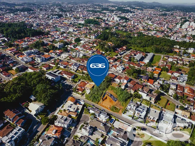 INVISTA NESTE LOTE COM 830m² NO BAIRRO ANITA GARIB