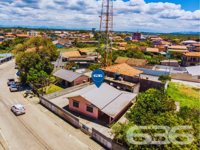 AMPLA RESIDÊNCIA EM ÓTIMA LOCALIZAÇÃO EM BBS
Que