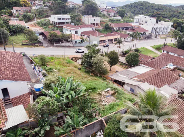 EXCELENTE TERRENO À VENDA NO BAIRRO BOEHMERWALD, E