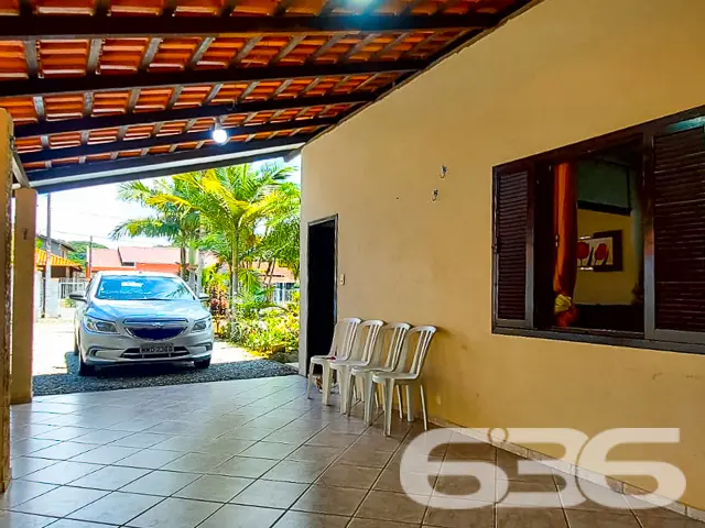 CASA DE ESQUINA COM SUÍTE + 2 QUARTOS NO BAIRRO PA
