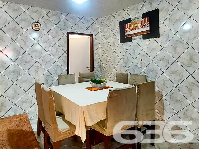 CASA DE ESQUINA COM SUÍTE + 2 QUARTOS NO BAIRRO PA