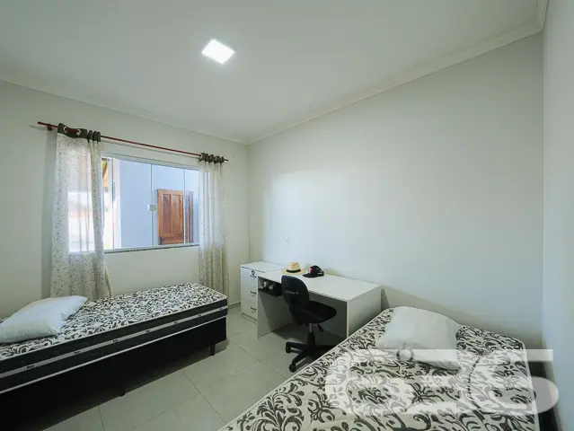 Encante-se com esta oportunidade única em Balneári