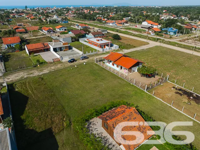 VENDE-SE TERRENO AMPLO EM SÃO FRANCISCO DO SUL!
I