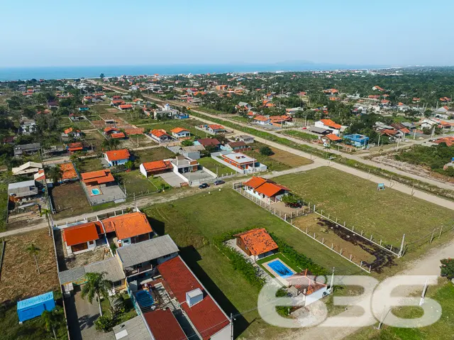 VENDE-SE TERRENO AMPLO EM SÃO FRANCISCO DO SUL!
I
