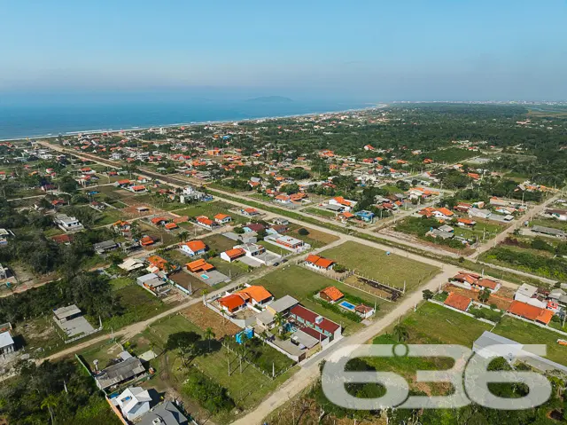 VENDE-SE TERRENO AMPLO EM SÃO FRANCISCO DO SUL!
I