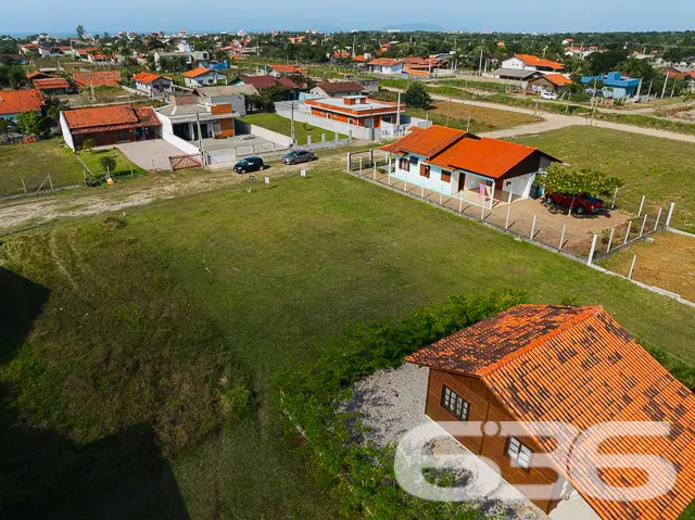 VENDE-SE TERRENO AMPLO EM SÃO FRANCISCO DO SUL!
I