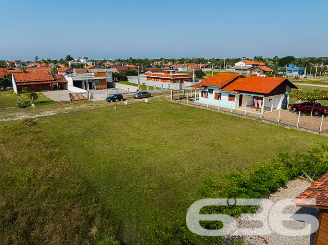 VENDE-SE TERRENO AMPLO EM SÃO FRANCISCO DO SUL!
I