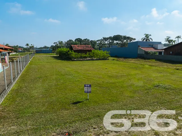 VENDE-SE TERRENO AMPLO EM SÃO FRANCISCO DO SUL!
I