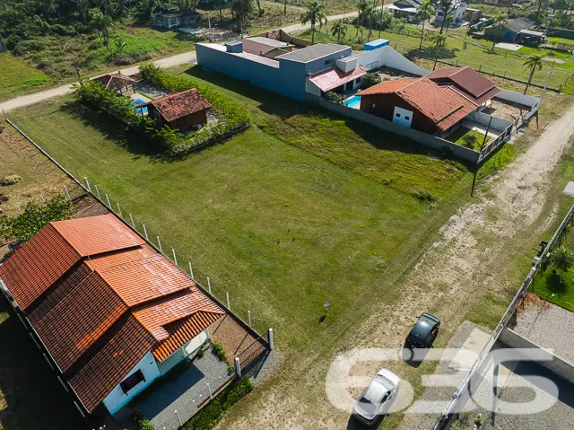 VENDE-SE TERRENO AMPLO EM SÃO FRANCISCO DO SUL!
I